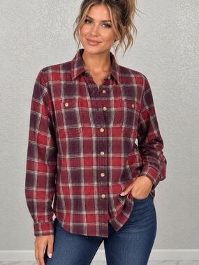 Duluth Trading 100% cotton free swingin' button down plaid shirt Size Medium